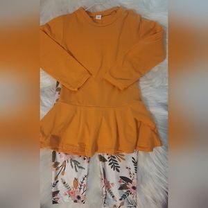 2PC Set NEW: Girls size 6x Gold Top: Ruffled waistline with matching leggings